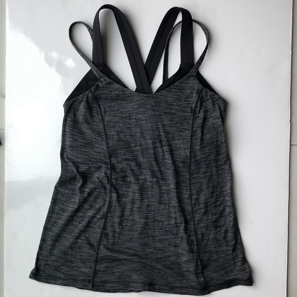 Lululemon Black Strappy Tank Top with Bra (size 6)